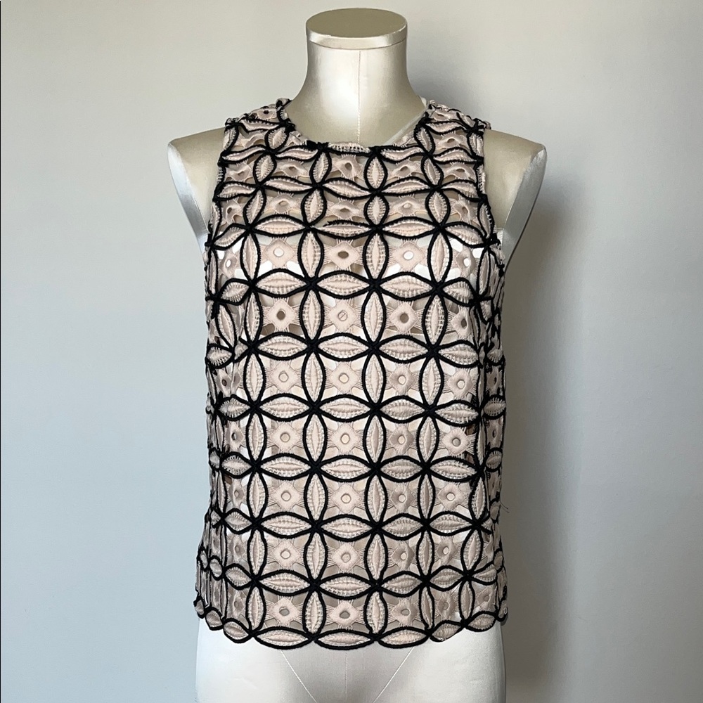 NWT Embroidered Black and Cream geometric Patterned Sleeveless Blouse